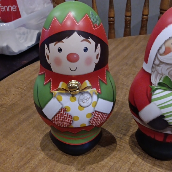 Festive Holiday Figurines Set - Picture 2 of 7